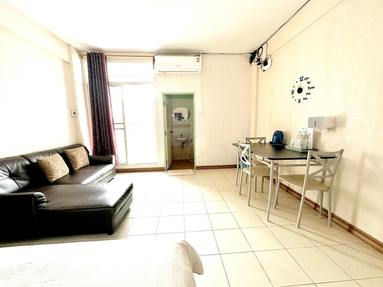 Vk &Residence Kanchanaburi Extérieur photo